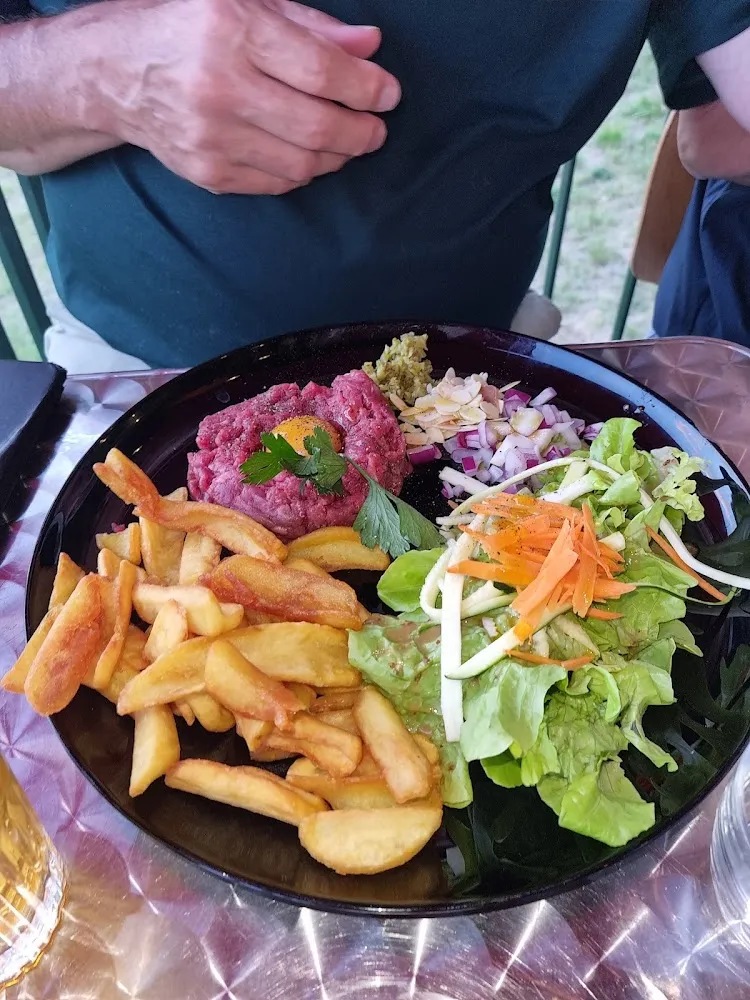 Americain Met Frieten